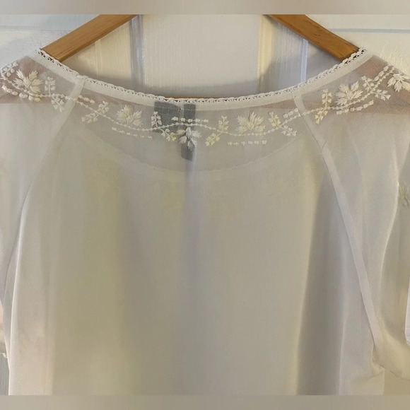 Architect Off White Sheer Embroidered Blouse Top Size Large - Picture 8 of 9
